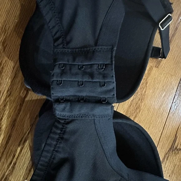 Cacique Black Bra with Multicolor Floral Design - Picture 5 of 5